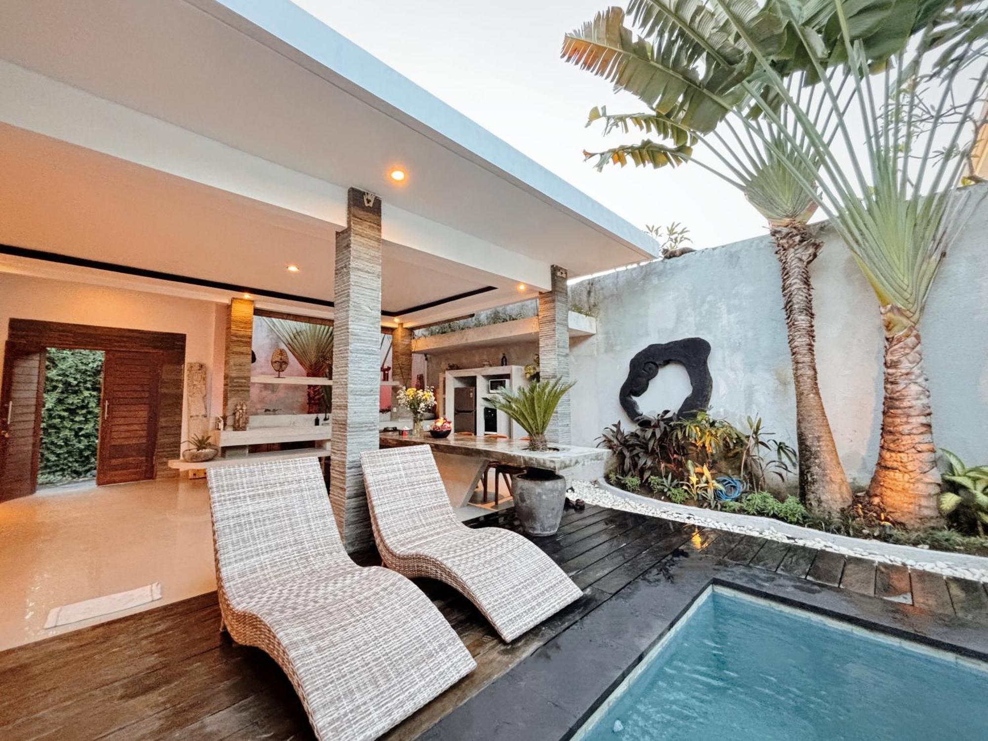 Villa Modern 2 Bedroom Center.